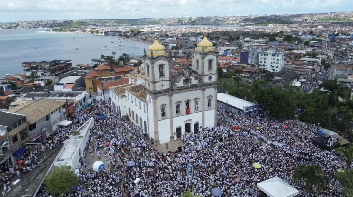 Imagem JPG, Lavagem do Bonfim reunir milhares de pessoas em Salvador.